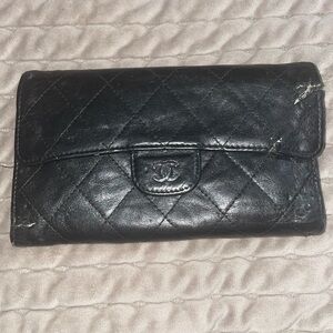 CHANEL Black Quilted Wallet - Damaged